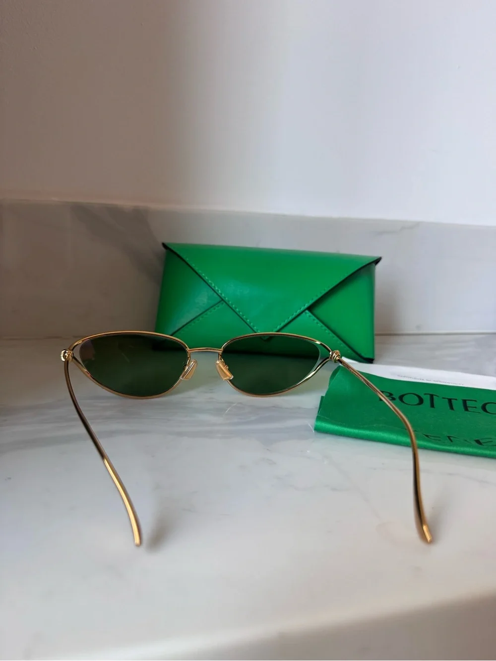 Bottega Veneta Green Cat-Eye Sunglasses